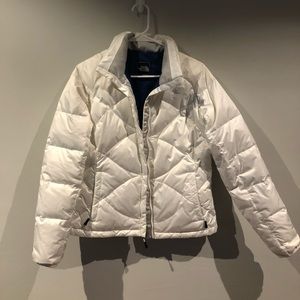 White North Face Puffer Jacket 550